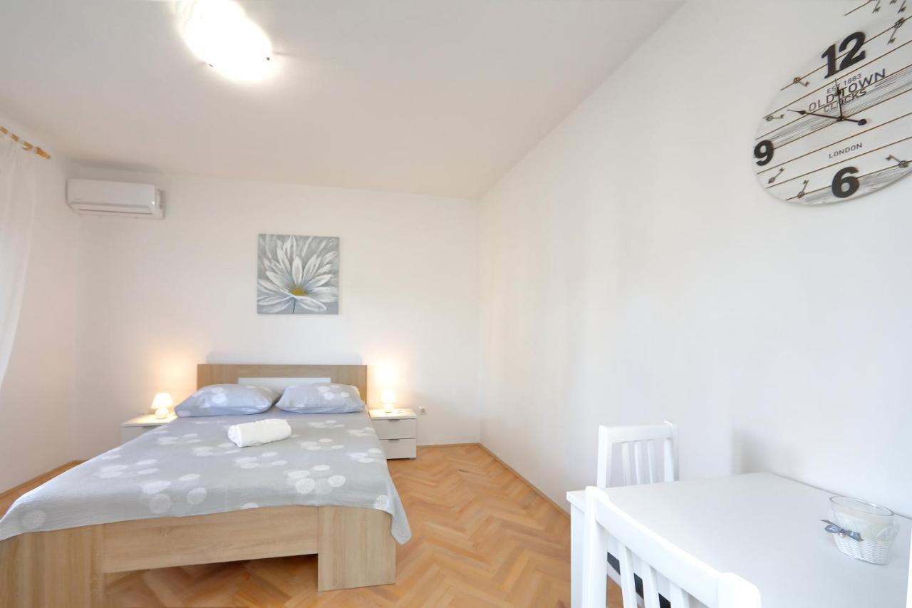 Apartmani Jagoda 比比涅 外观 照片