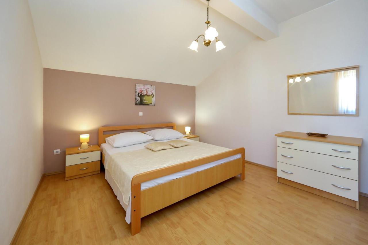 Apartmani Jagoda 比比涅 外观 照片