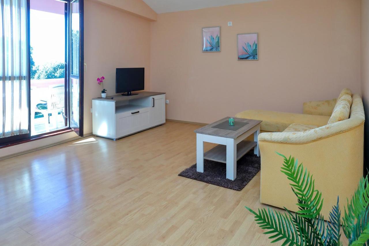 Apartmani Jagoda 比比涅 外观 照片