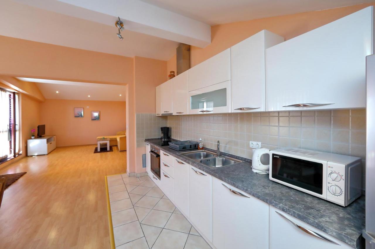 Apartmani Jagoda 比比涅 外观 照片
